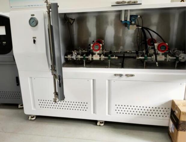 水冷板流阻試驗機的設備性能是什么？